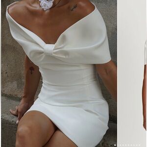 MESHKI GWYNETH OFF SHOULDER BOW MINI DRESS SIZE XL